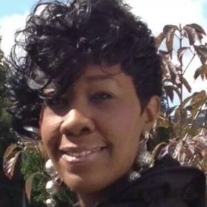 Meet your Posher, Cassandra